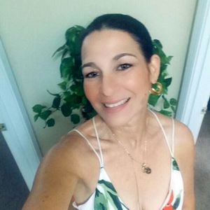 Meet your Posher, Isabel